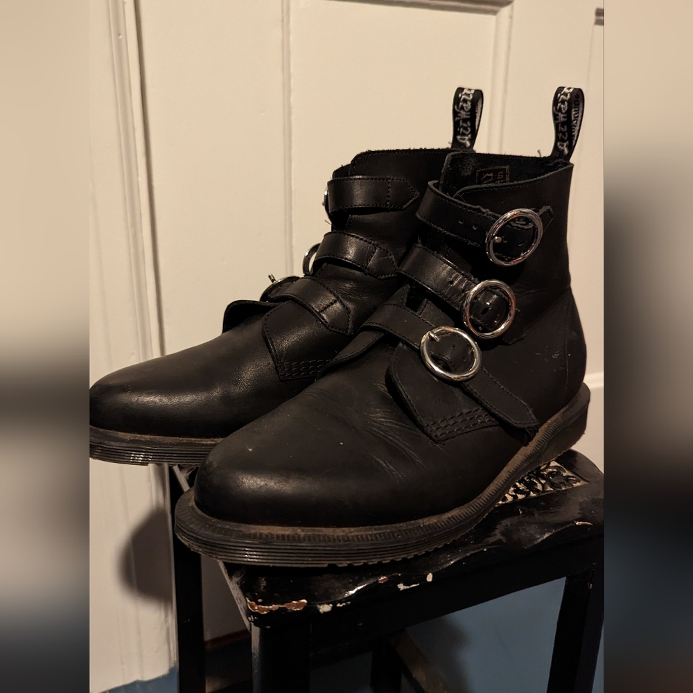 Dr. Martens Maudie boot in size 8